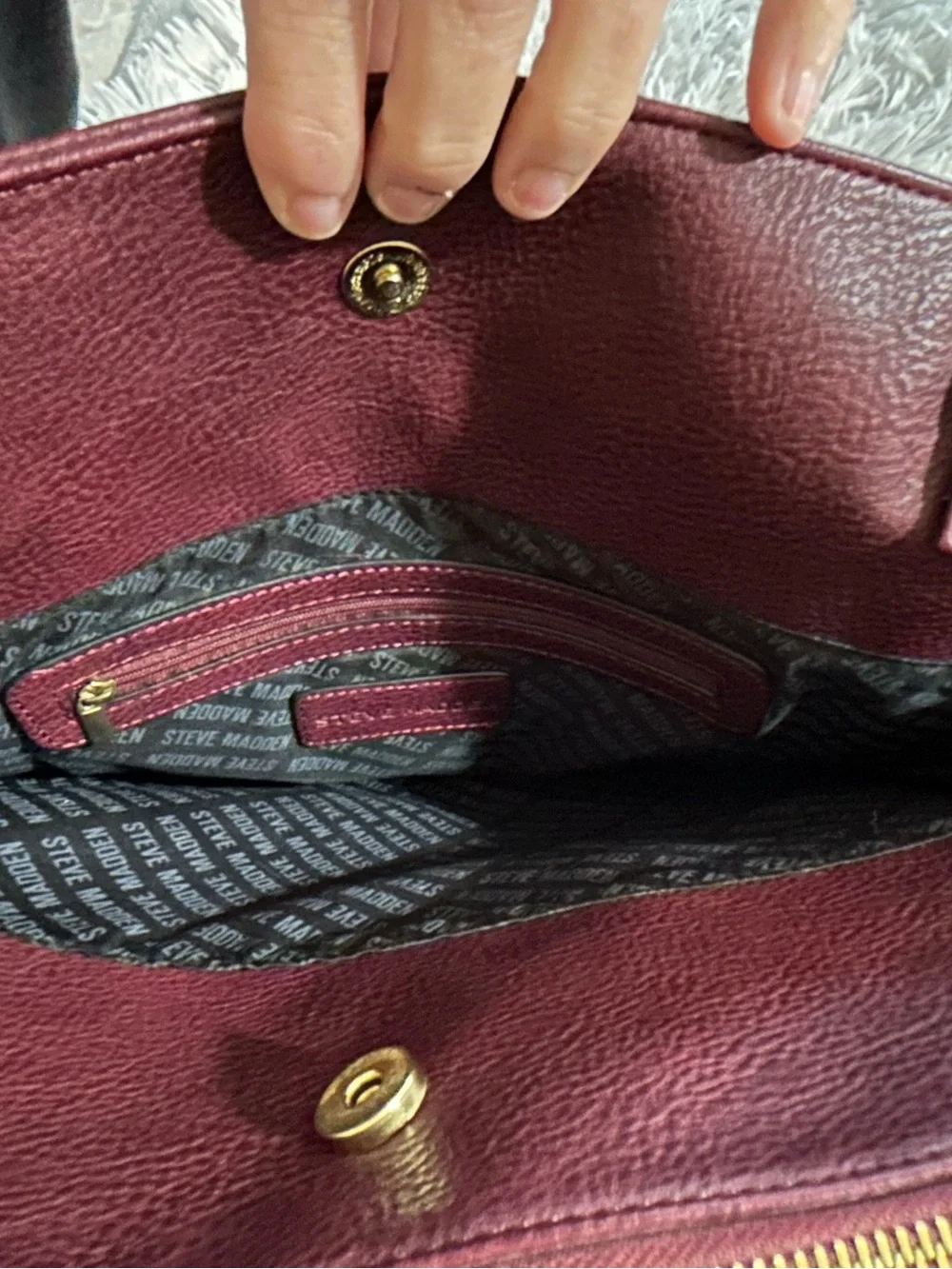 Steve Madden Burgundy Leather Handbag Interior-Excellent Condition